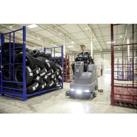 Podlahový mycí stroj s odsáváním KÄRCHER B 150 R Bp Pack 240Ah Wet, DOSE, SSD, Rins + R85 1.246-169.0
