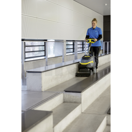 Podlahový mycí stroj bateriový KÄRCHER BR 35/12 C Bp Pack Go!Further 1.783-494.0
