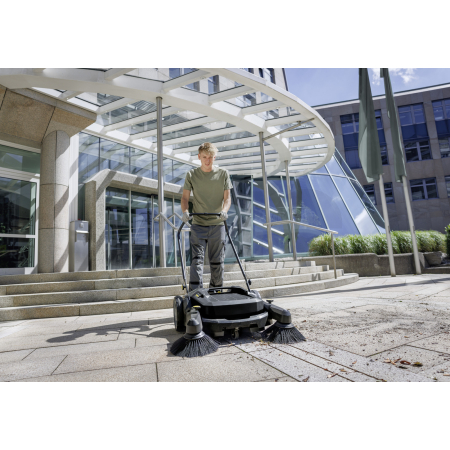 Zametací stroj KÄRCHER KM 70/20 C 2SB Go!Further 1.517-123.0