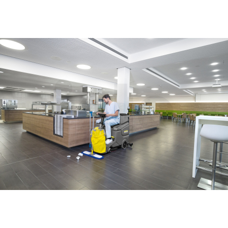 Podlahový mycí stroj KÄRCHER BD 50/70 R Classic Bp Pack 80Ah Li 1.161-081.0