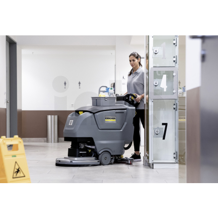 Podlahový mycí stroj KÄRCHER B 50 W Bp Pack 80Ah Li, D51, Dose, Rinse, Autofill 1.533-229.0