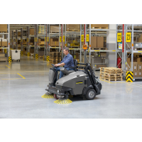 Zametací stroj s odsáváním KÄRCHER KM 125/130 Bp + KSSB 0.300-234.0