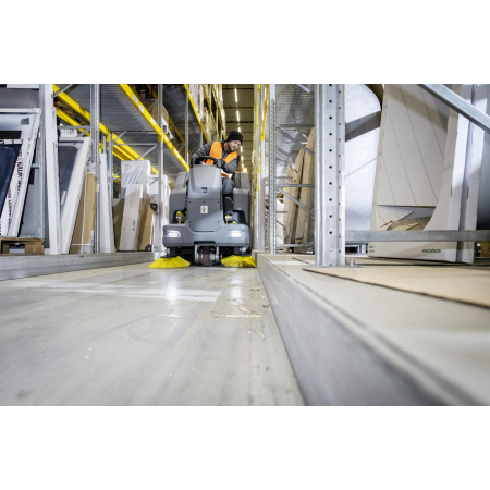 Zametací stroj s odsáváním KÄRCHER KM 100/120 R Bp Pack 2SB 1.280-175.0