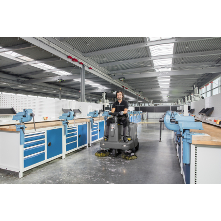 Zametací stroj s odsáváním KÄRCHER KM 85/50 R Bp Pack 1.351-127.0